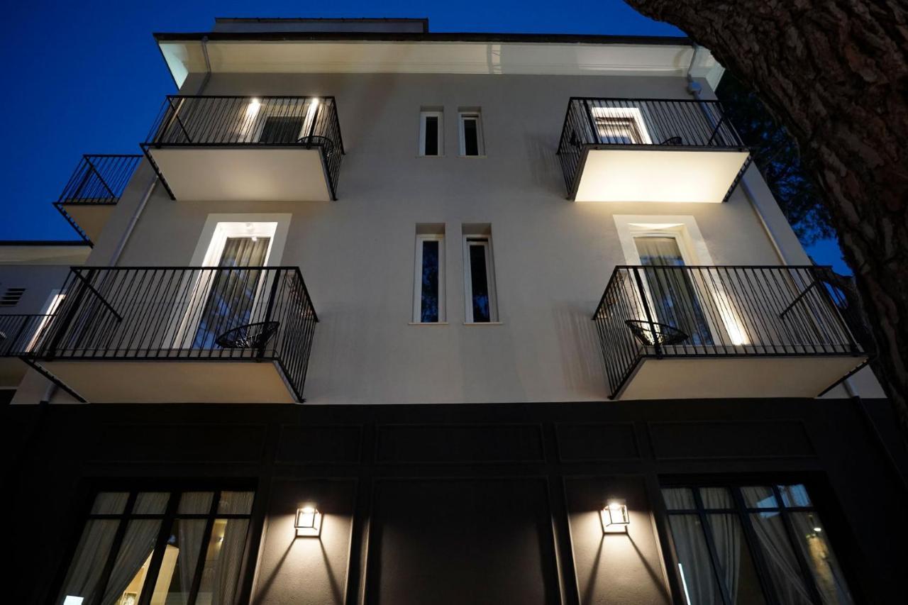 Hotel Vagabond ริชโชเน ภายนอก รูปภาพ