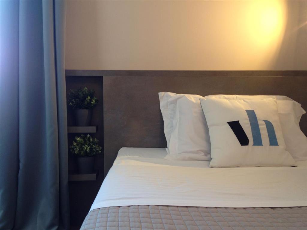 Hotel Vagabond ริชโชเน ภายนอก รูปภาพ