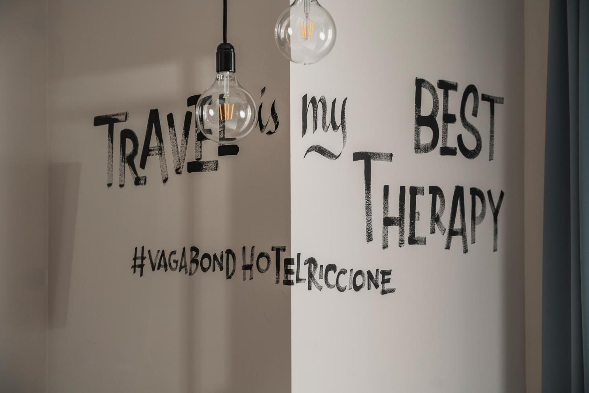 Hotel Vagabond ริชโชเน ภายนอก รูปภาพ